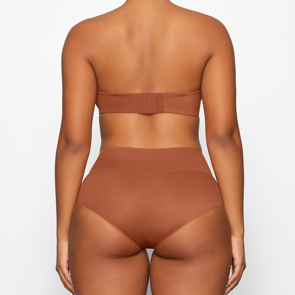 Skims smoothing intimates strapless bra - Picture 10 of 11